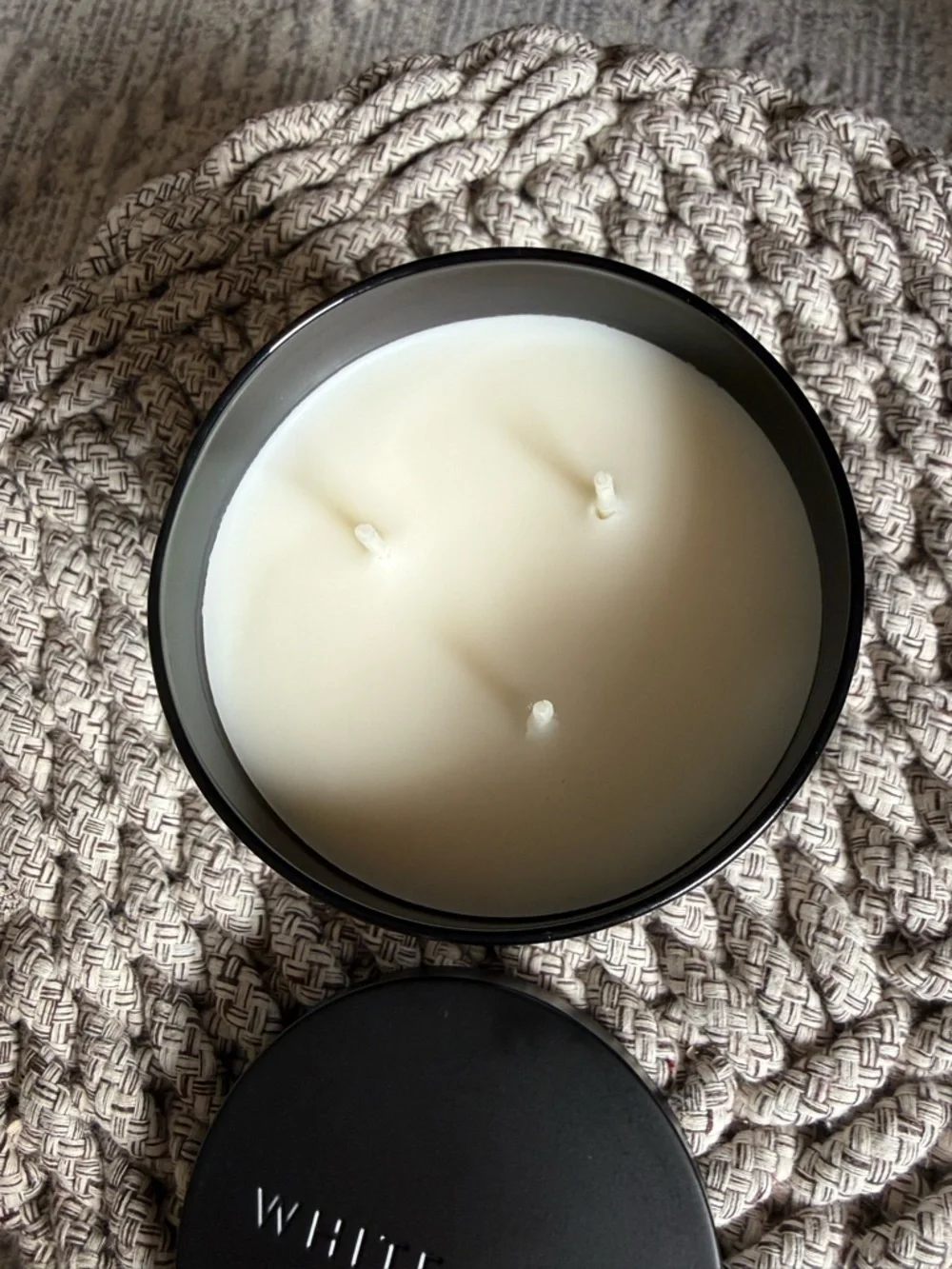 White Barn Candle Mahogany Teakwood 
3- Wick NEW - Picture 3 of 4